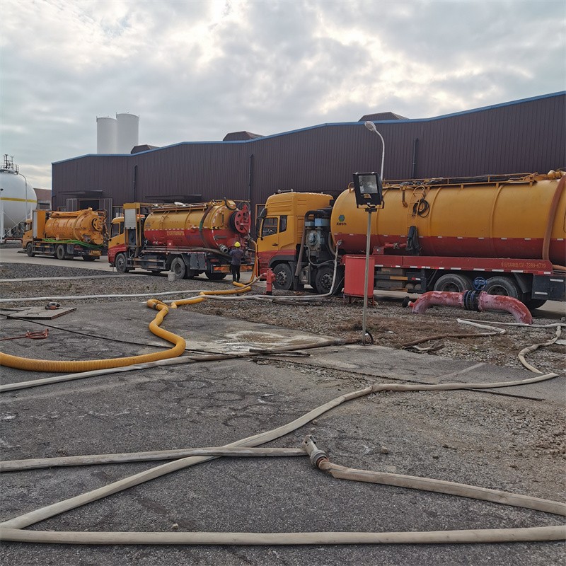 黄江镇污水池清理